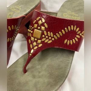 Designer Calleen Cordero Women’s Burgundy Leather & Brass Mule Clogs US Size 8